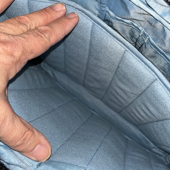 Crumpler Dr Henkel 13” messenger bag - Picture 7 of 12